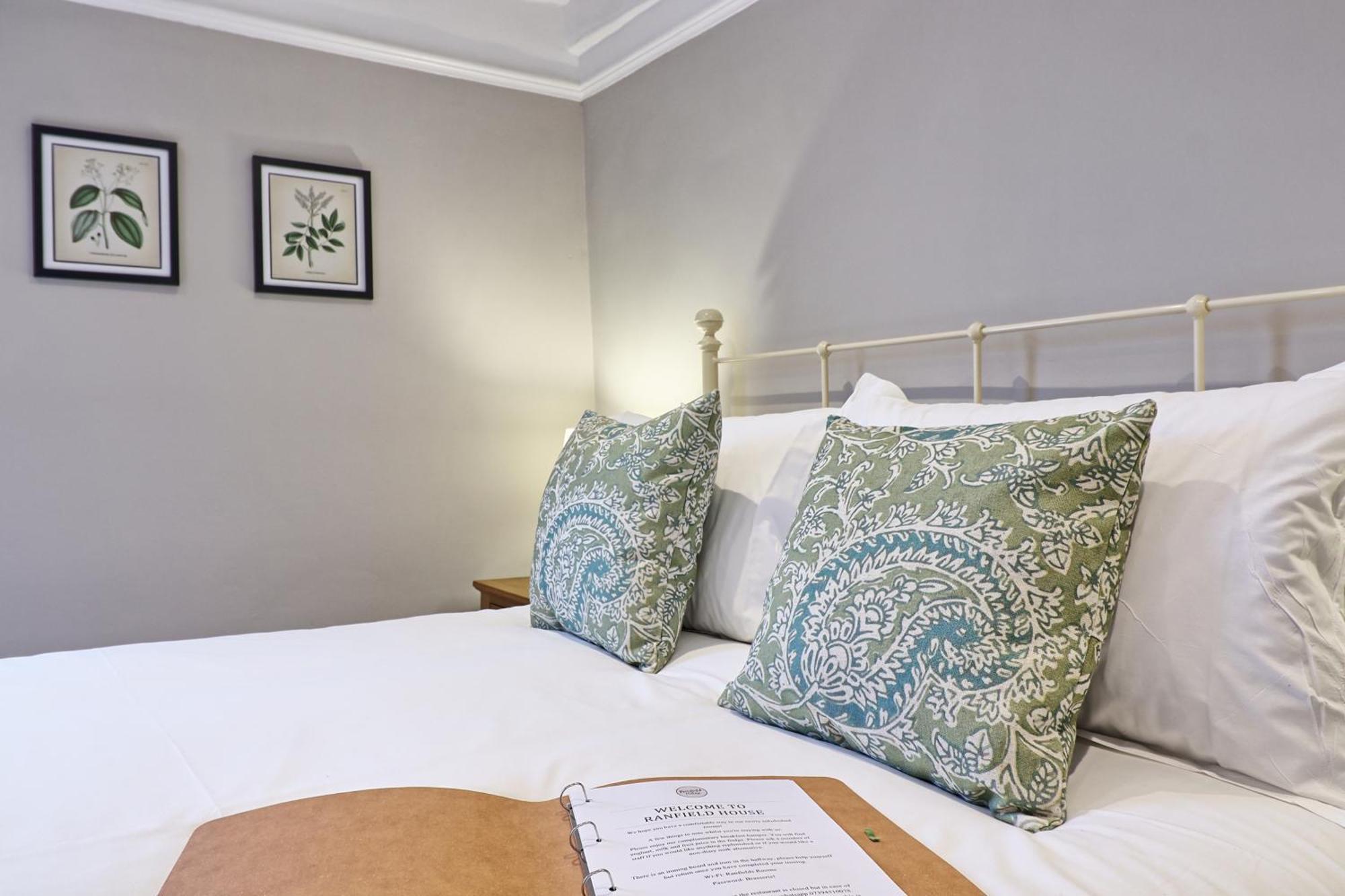 Ranfield'S Brasserie Hotel Rooms Coggeshall Bagian luar foto