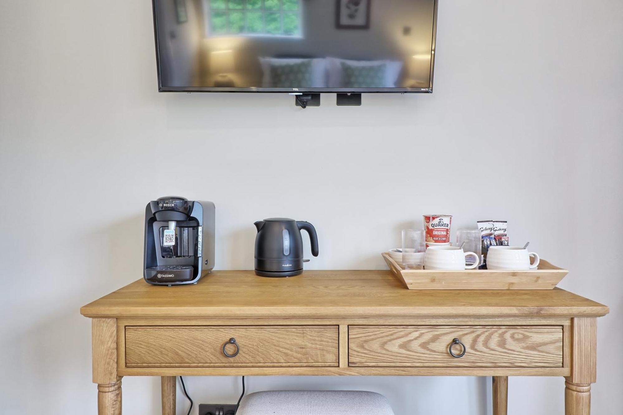 Ranfield'S Brasserie Hotel Rooms Coggeshall Bagian luar foto