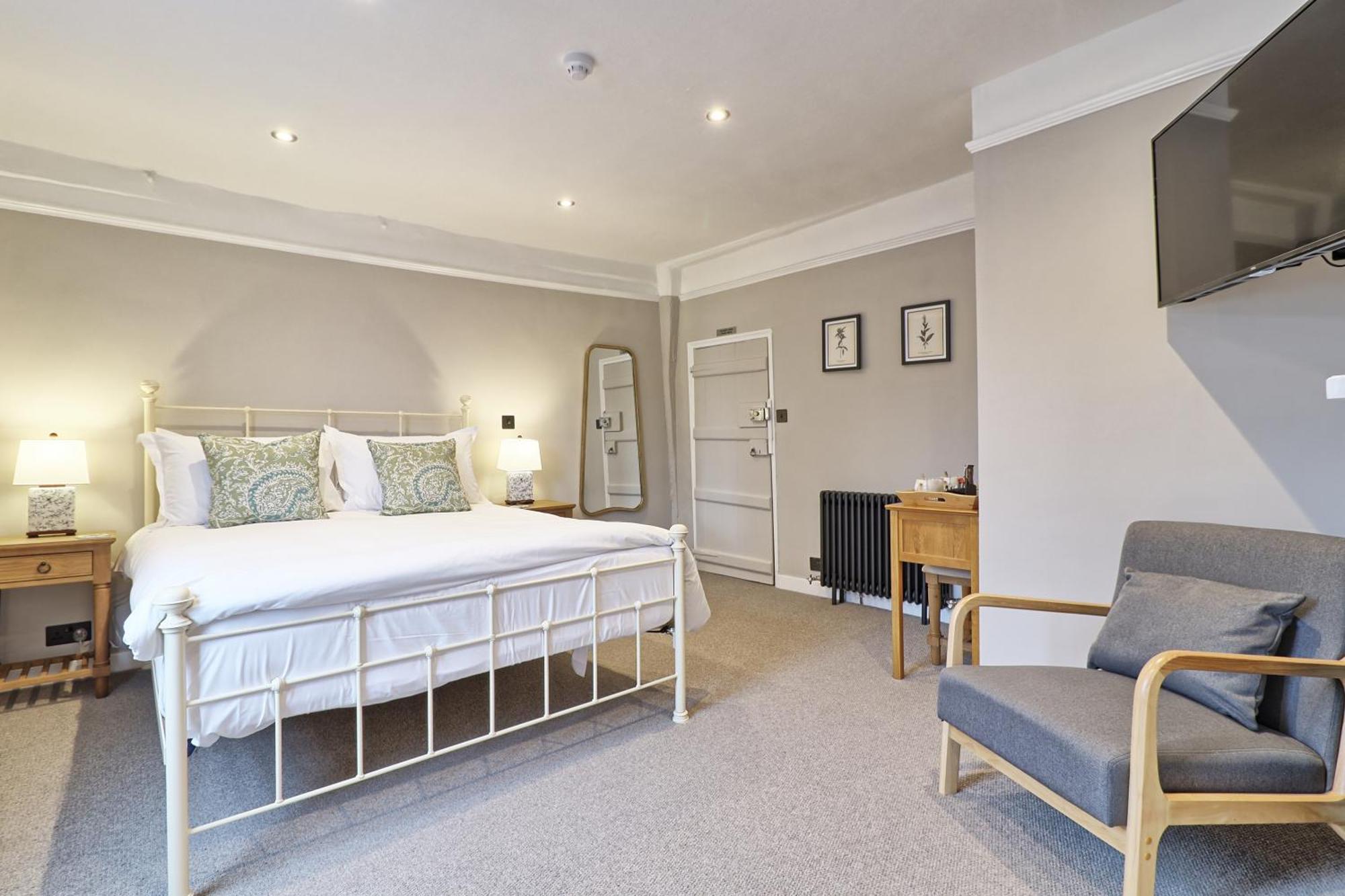 Ranfield'S Brasserie Hotel Rooms Coggeshall Bagian luar foto