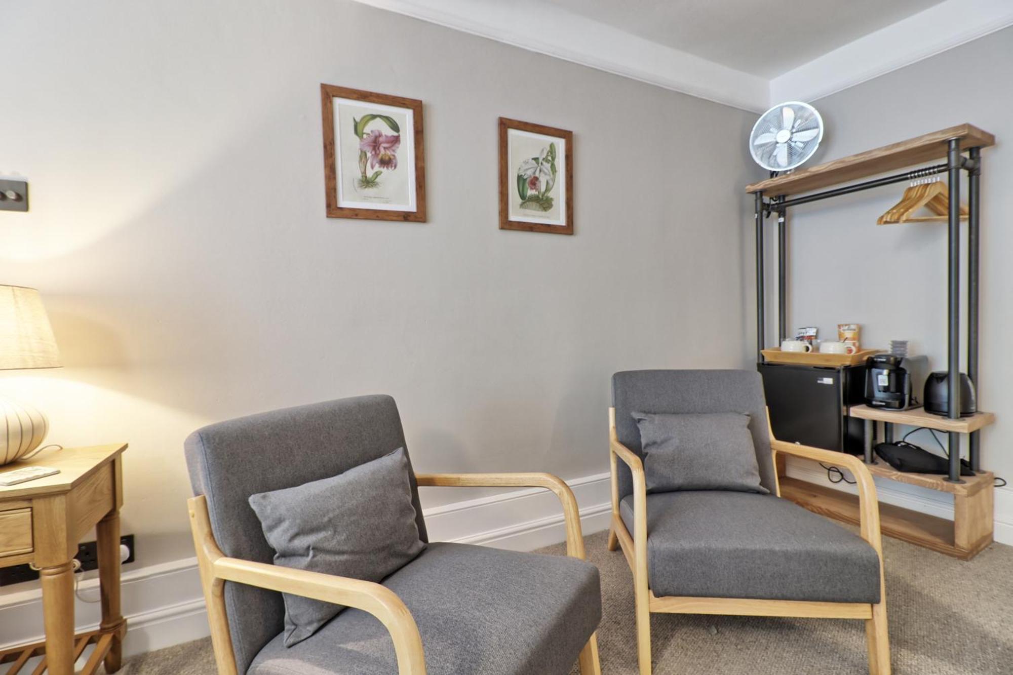 Ranfield'S Brasserie Hotel Rooms Coggeshall Bagian luar foto