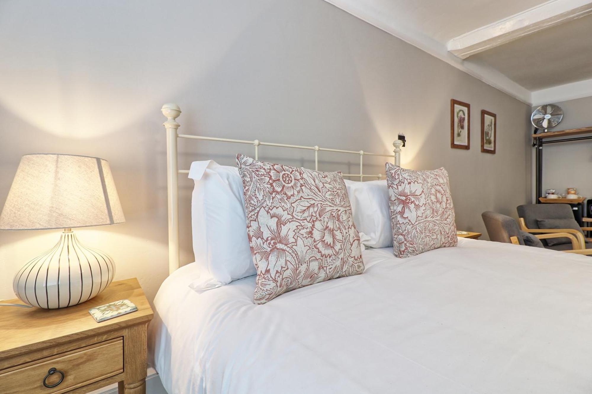 Ranfield'S Brasserie Hotel Rooms Coggeshall Bagian luar foto