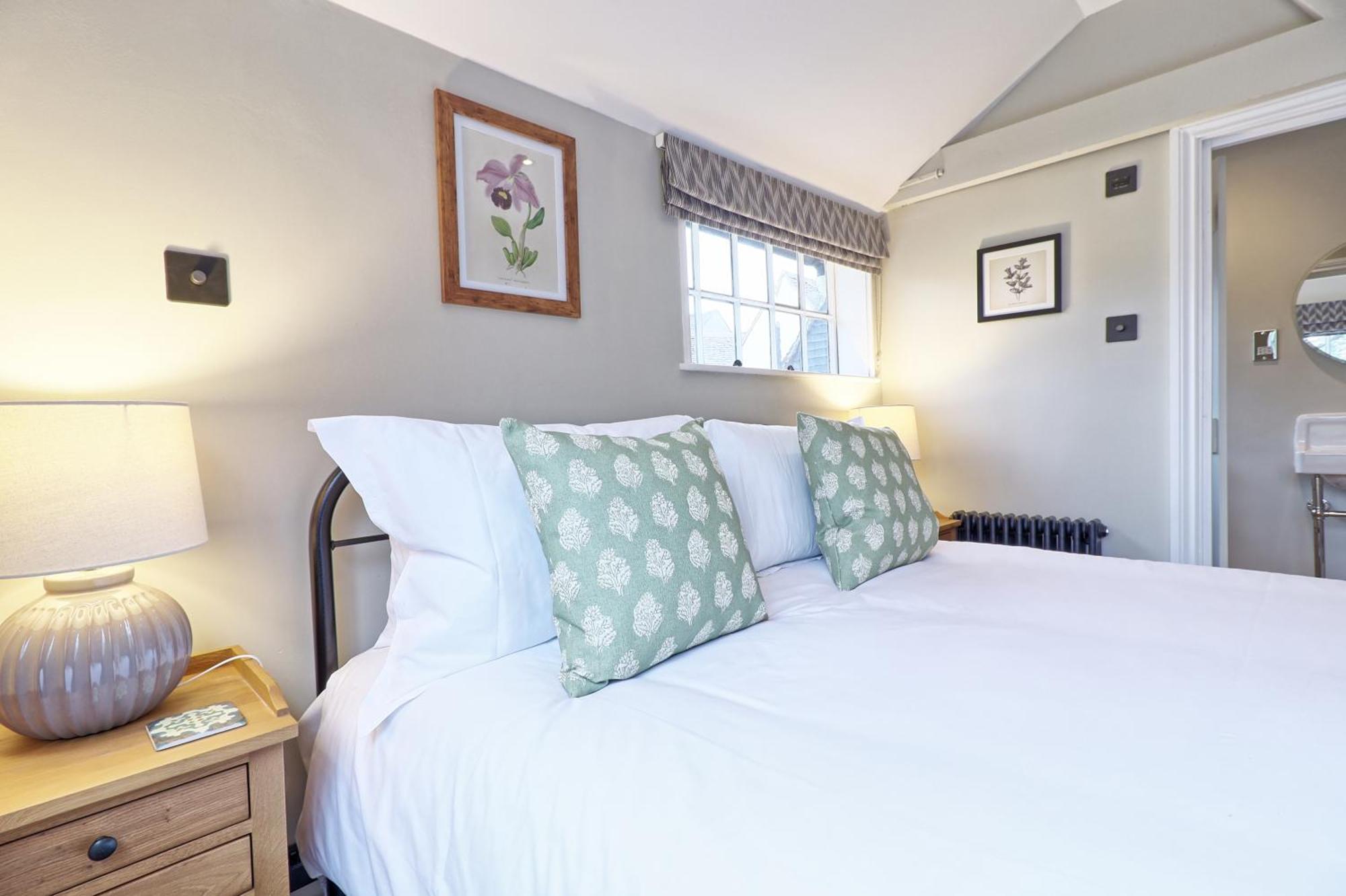 Ranfield'S Brasserie Hotel Rooms Coggeshall Bagian luar foto