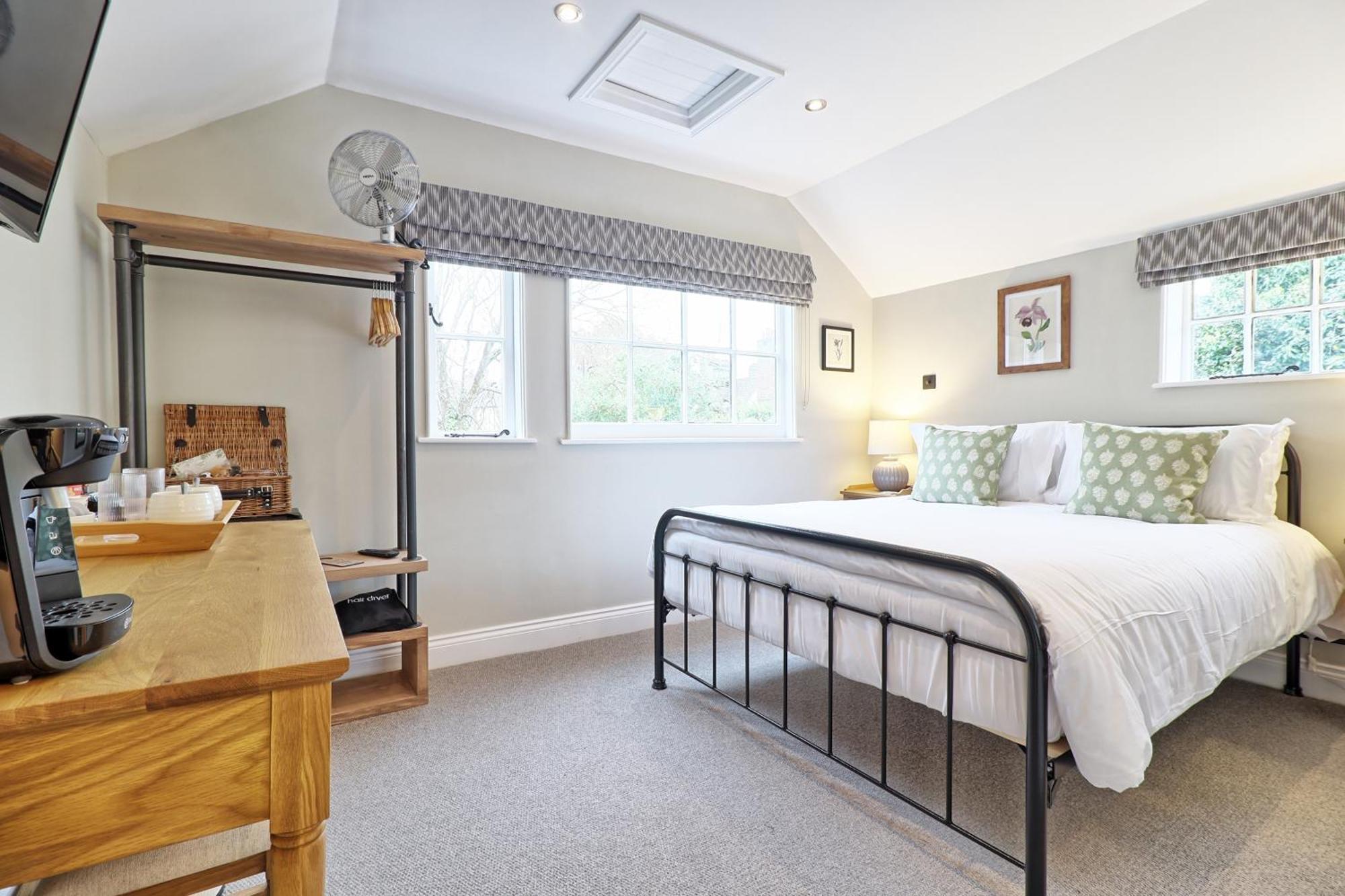 Ranfield'S Brasserie Hotel Rooms Coggeshall Bagian luar foto